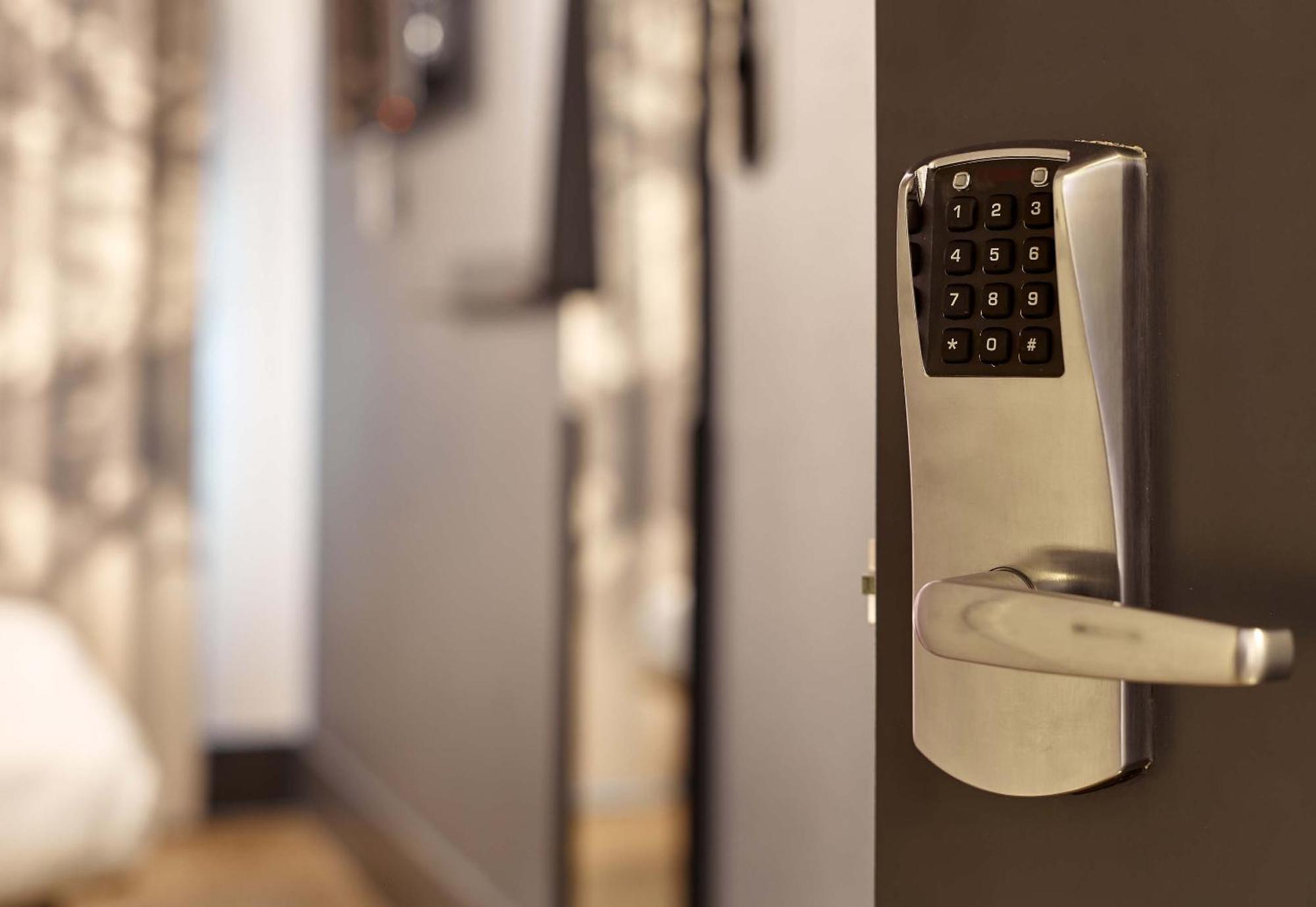 Hotel Brest Porte De 3*
