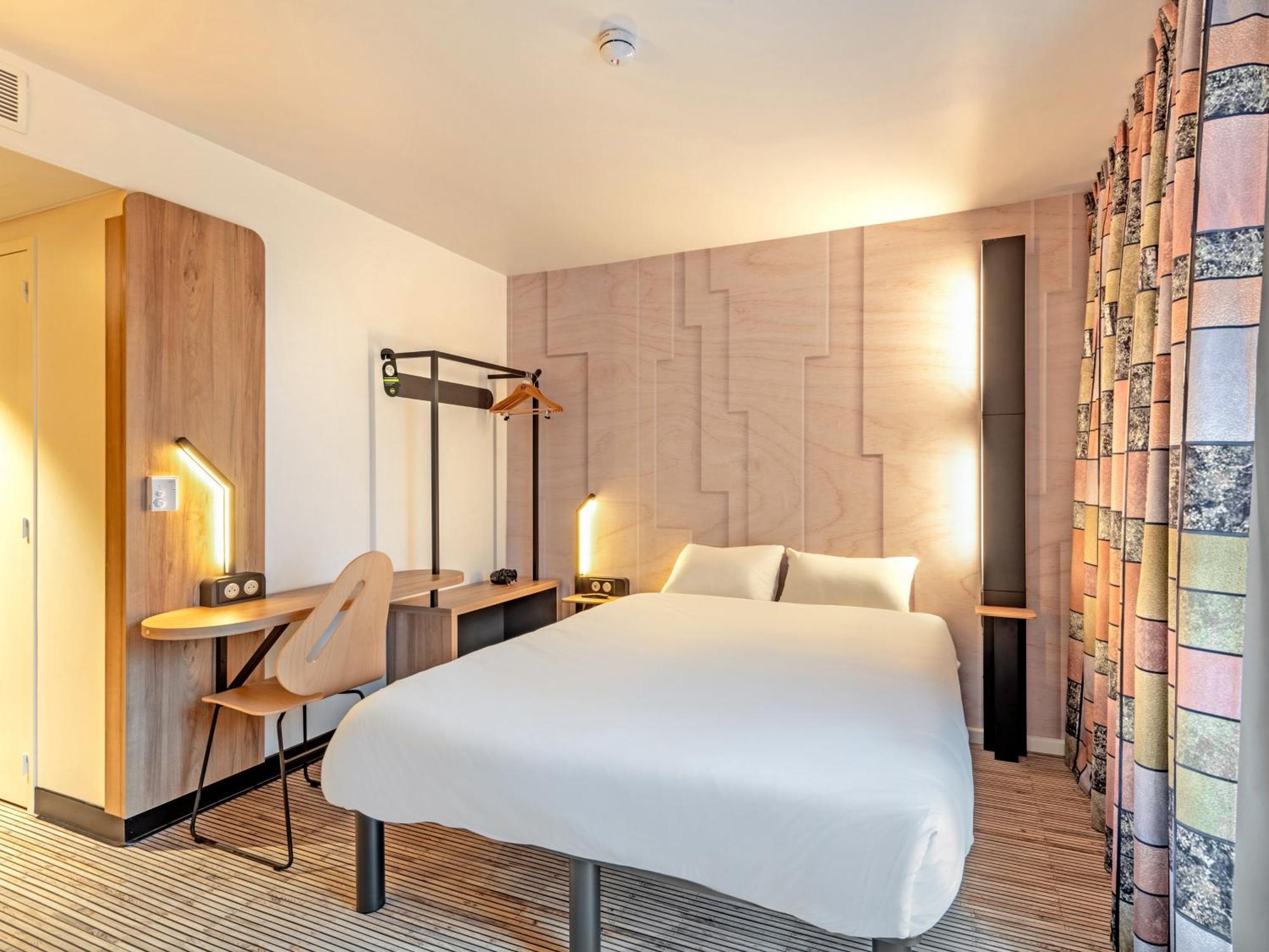 Hotel Brest Porte De 3*